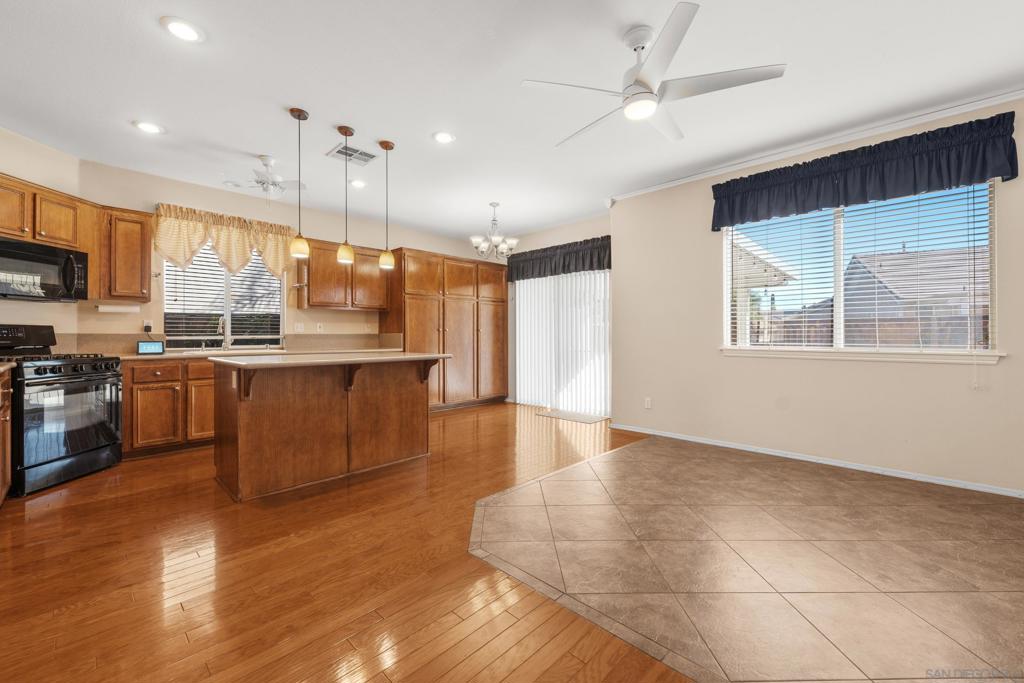 MLS #250042625SD image #5