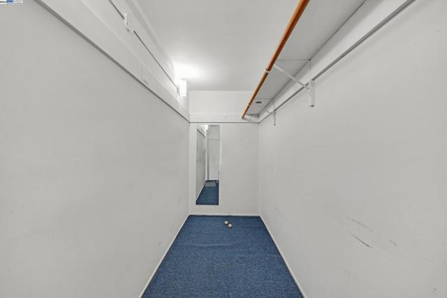 589 S M St, Livermore CA: https://media.crmls.org/mediaz/08eec375-fb04-4def-9153-5aa0cf7f00b0.jpg