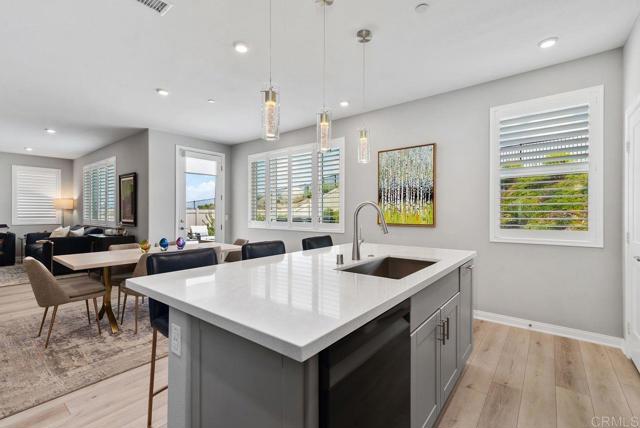 1518 Pepperwood Way, Oceanside CA: https://media.crmls.org/mediaz/08efccc9-e224-4c67-a8f7-5397ca19d805.jpg