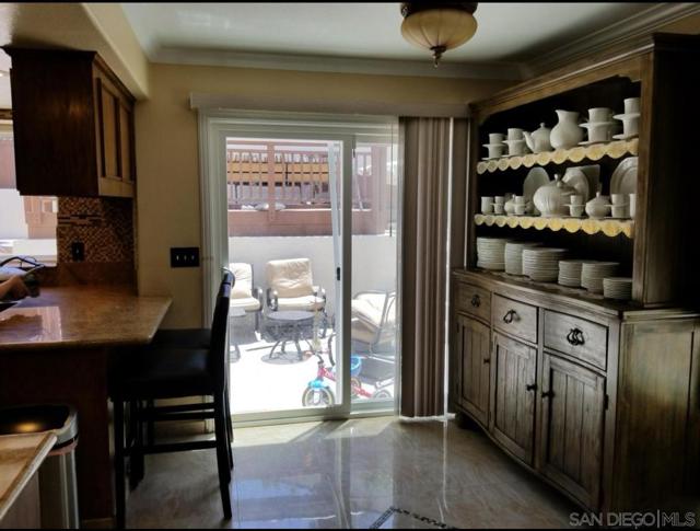 2185 Gibraltar Glen, Escondido CA: https://media.crmls.org/mediaz/08f049fc-7532-49dc-be2a-bf8374f9a0df.jpg
