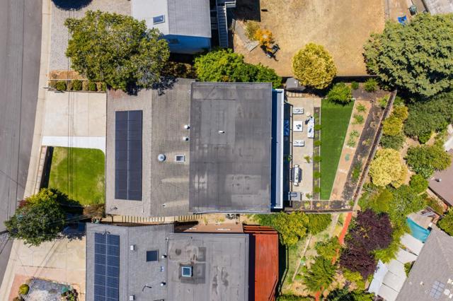 254 41st Avenue, San Mateo CA: https://media.crmls.org/mediaz/08f10005-7d0c-4af3-911b-22860cce0cbe.jpg