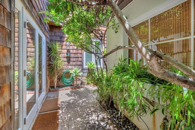 Detail Gallery Image 27 of 33 For 406 N Acacia Ave, Solana Beach,  CA 92075 - 3 Beds | 2 Baths