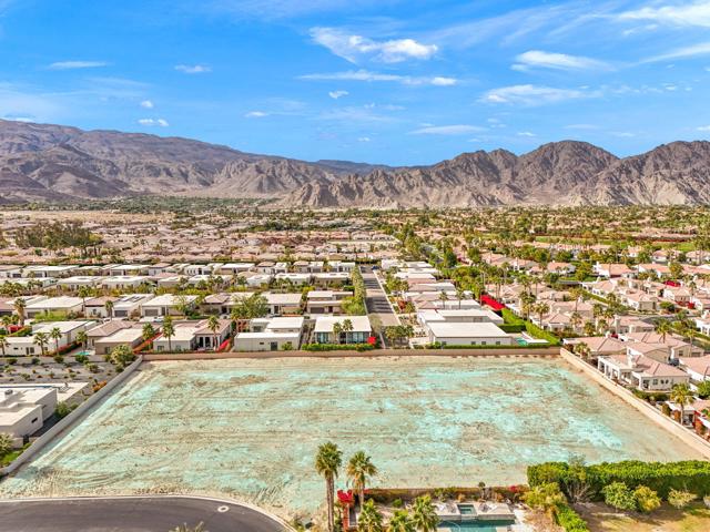 57645 Valley Lane, La Quinta CA: https://media.crmls.org/mediaz/08f1b5b8-45c3-4615-948e-aeb79e9fc6f7.jpg