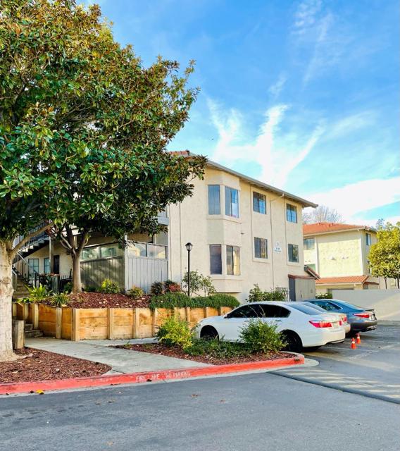 403 Kenbrook Circle, San Jose CA: https://media.crmls.org/mediaz/08f23523-c337-4226-b716-cbb1adf290f6.jpg