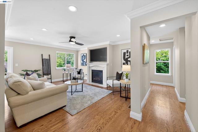 Image 23 of 49 For 5218 Ridgevale Way