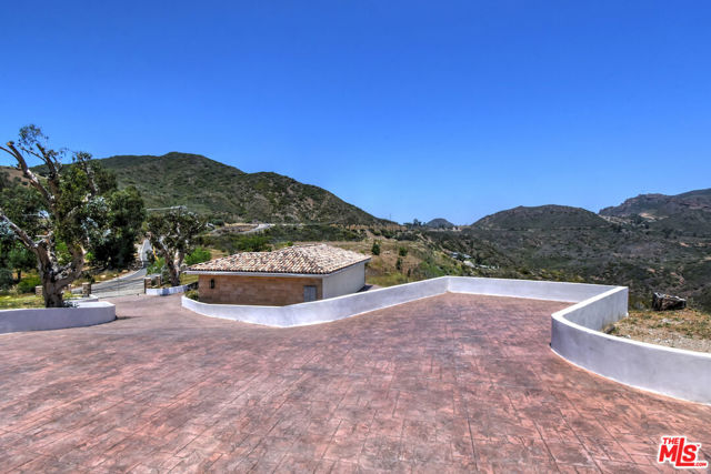 Drew Fenton | 33182 Mulholland Highway Malibu CA | MLS: 7250420