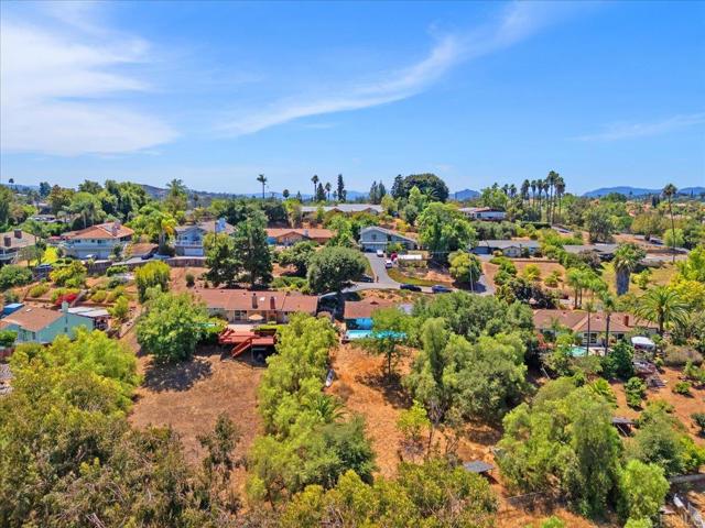Detail Gallery Image 26 of 29 For 2073 Mountain View Dr, Escondido,  CA 92027 - 4 Beds | 2 Baths