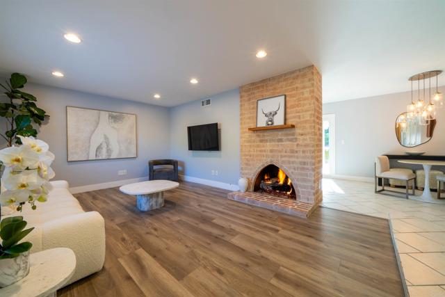 Image 7 of 47 For 3876 Mount Albertine Avenue