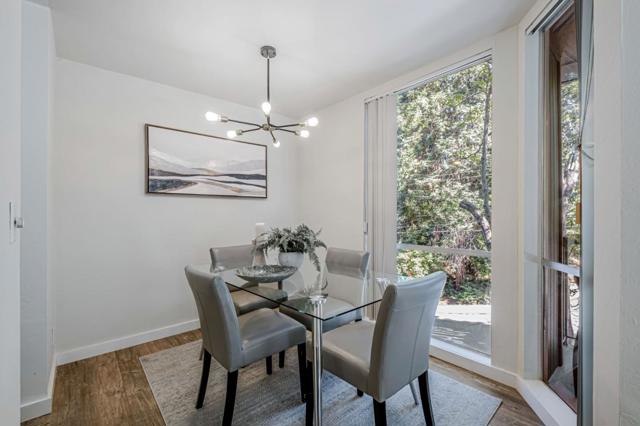 2700 Le Conte Avenue, Berkeley CA: https://media.crmls.org/mediaz/08f4ab75-3cdc-43c5-9c7a-5f45dfb17472.jpg