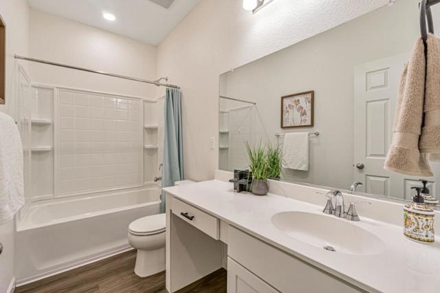 414 Ledro Way, Oakley CA: https://media.crmls.org/mediaz/08f4d408-6b5e-4303-92e5-e099ea466c4b.jpg