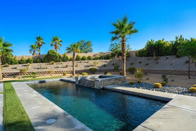 74425 Zeppelin Drive, Palm Desert CA: https://media.crmls.org/mediaz/08f50aed-f9ce-4ddd-ad41-3cbad2f804ab.jpg