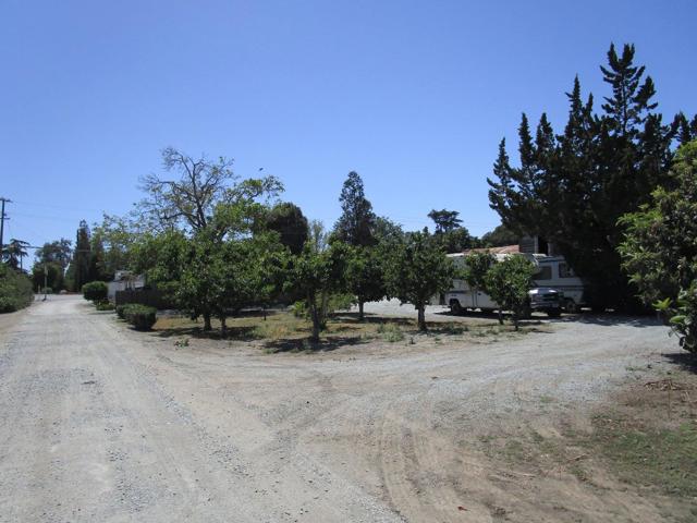 2025 Pacheco Pass Highway, Gilroy, California 95020, ,Multi-Family,For Sale,Pacheco Pass,ML81613619