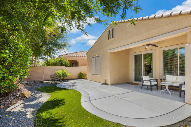 41412 Calle Pampas, Indio CA: https://media.crmls.org/mediaz/08f59fe3-5273-4007-bb35-88c6f2eb03ae.jpg