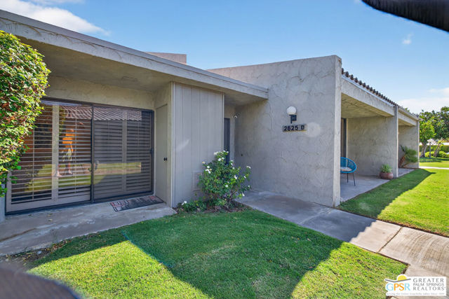 2625 N Whitewater Club Drive, Palm Springs CA: https://media.crmls.org/mediaz/08f5ff25-280e-41cd-8f39-83bae993ba84.jpg