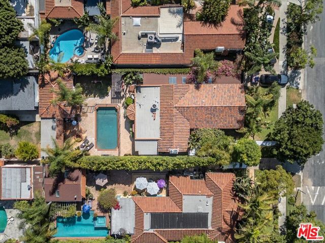 6119 Del Valle Drive, Los Angeles CA: https://media.crmls.org/mediaz/08f64810-3644-4587-81f0-799709ca7fbe.jpg