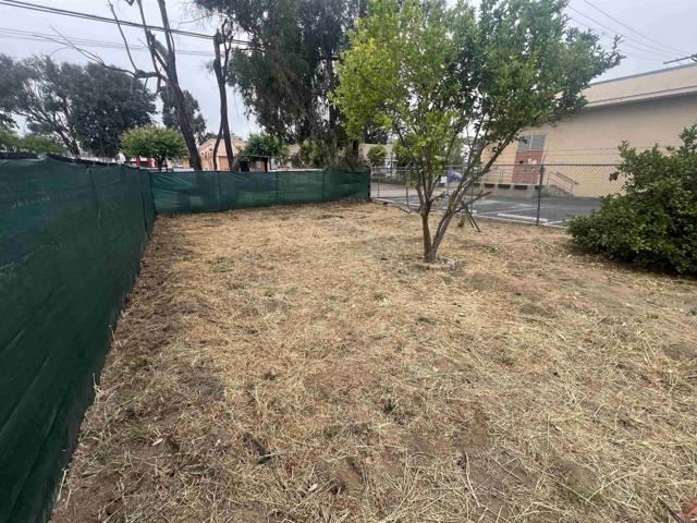 1021 D Street, Ramona CA: https://media.crmls.org/mediaz/08f64b19-8f72-424e-9ace-958c24584901.jpg