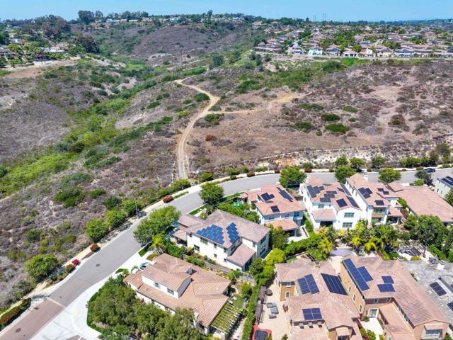 3507 FOUR PEAKS, Carlsbad CA: https://media.crmls.org/mediaz/08f659de-10aa-4c27-a24f-5bab14dab5f5.jpg