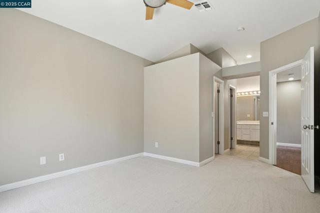 305 Daybreak Court, San Ramon CA: https://media.crmls.org/mediaz/08f84b7f-9d4b-4efa-97e2-23b16a126286.jpg