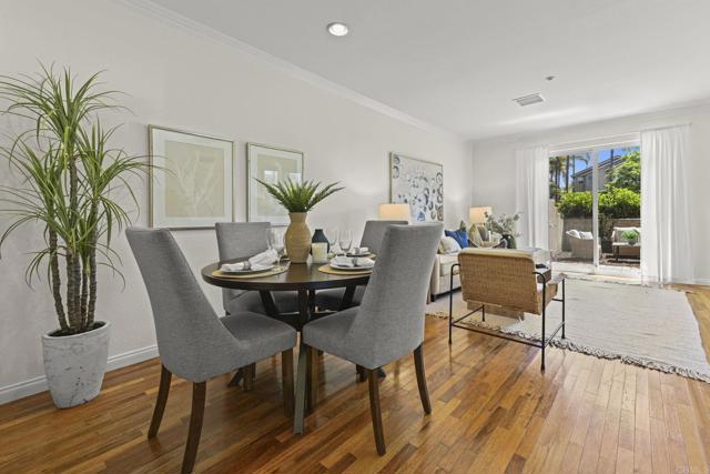 Detail Gallery Image 7 of 38 For 6084 Citracado Cir, Carlsbad,  CA 92009 - 3 Beds | 2/1 Baths