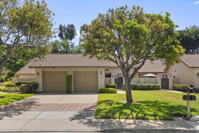 17909 Avenida Alozdra, San Diego CA: https://media.crmls.org/mediaz/08f8aba8-e55c-4081-8c21-c641839148d3.jpg