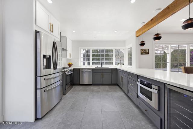 1661 Oldcastle Place, Westlake Village CA: https://media.crmls.org/mediaz/08f8b63b-cb60-4b7b-bd89-0f0bdbc63b6c.jpg