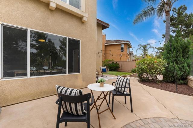 1625 Magnolia Circle, Vista CA: https://media.crmls.org/mediaz/08faba2d-4038-4eab-92ac-d99718dfebc3.jpg