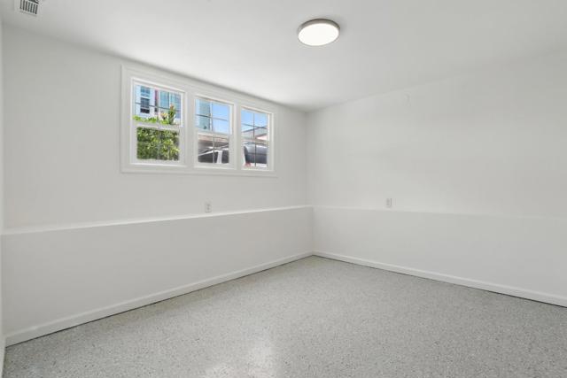 2408 Bartlett Street, Oakland CA: https://media.crmls.org/mediaz/08fcbd8a-47c3-4089-9a10-acb4b50eb3f0.jpg