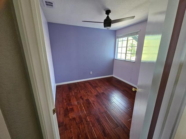 1990 Harvest Landing Court, Tracy CA: https://media.crmls.org/mediaz/08fcc321-1e45-4ad3-829f-dc81e2518787.jpg