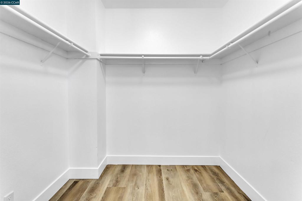 https://media.crmls.org/mediaz/08fcdb50-0a21-492b-8024-69a04b7812d6.jpg?preset=X-Large
