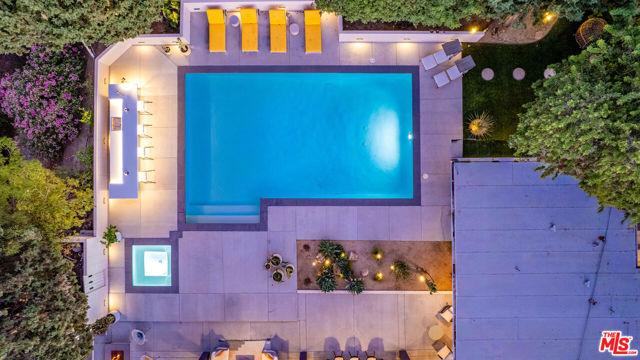 20150 Delita Drive, Woodland Hills CA: https://media.crmls.org/mediaz/08fddf6a-d89f-4947-bc87-a3757d84728e.jpg