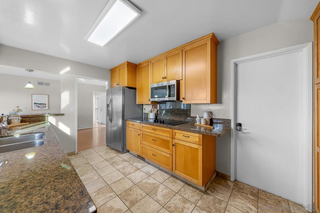 3086 Mercer Lane - photo 17