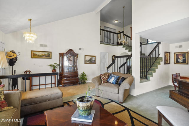 744 Calle Las Colinas, Newbury Park CA: https://media.crmls.org/mediaz/08ff4eec-ecf2-47da-80f4-7536004f0962.jpg