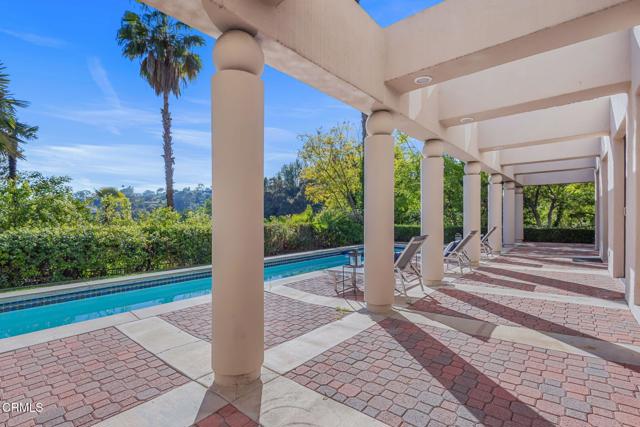 Detail Gallery Image 30 of 72 For 1265 Chateau Rd, Pasadena,  CA 91105 - 5 Beds | 5/2 Baths