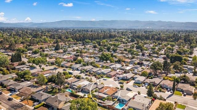 667 Los Padres Boulevard, Santa Clara CA: https://media.crmls.org/mediaz/0900aa09-1bab-4942-b49b-75cb0b4b3d9a.jpg