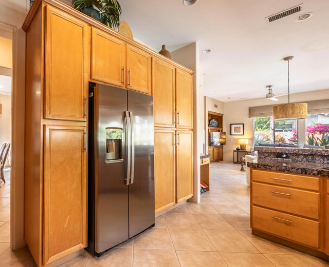 12 Via Elegante, Rancho Mirage CA: https://media.crmls.org/mediaz/09014385-2d15-407b-bb18-8bc26da4a70f.jpg