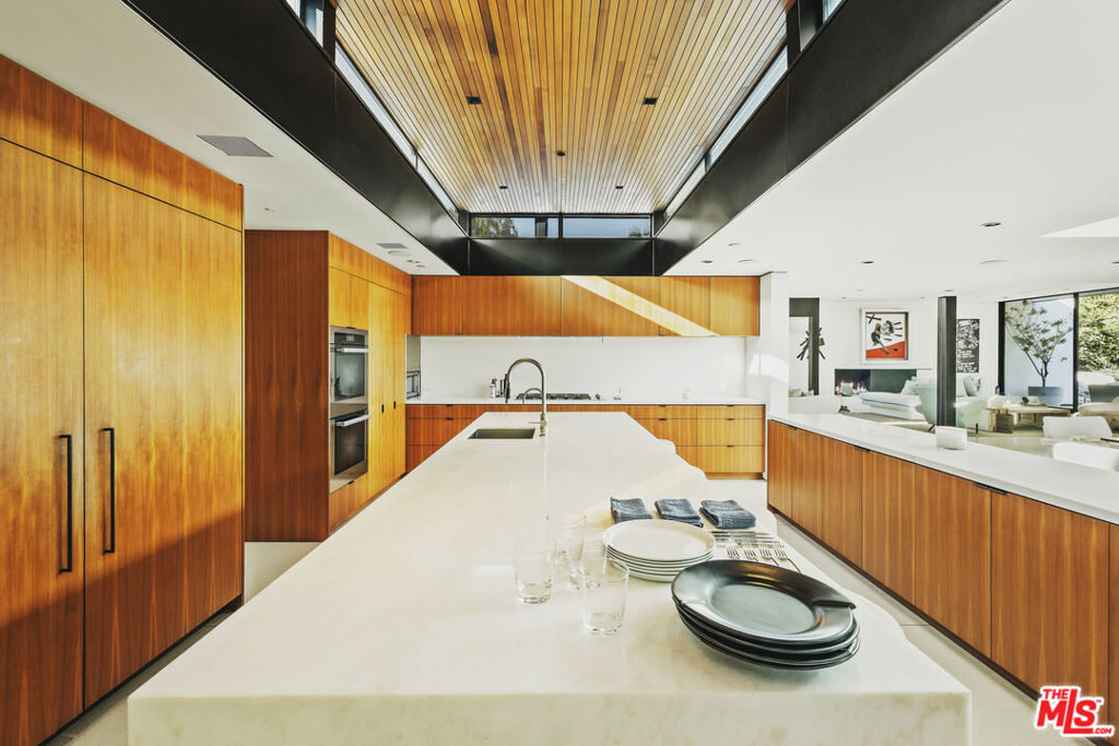 MLS #25561285 img 13