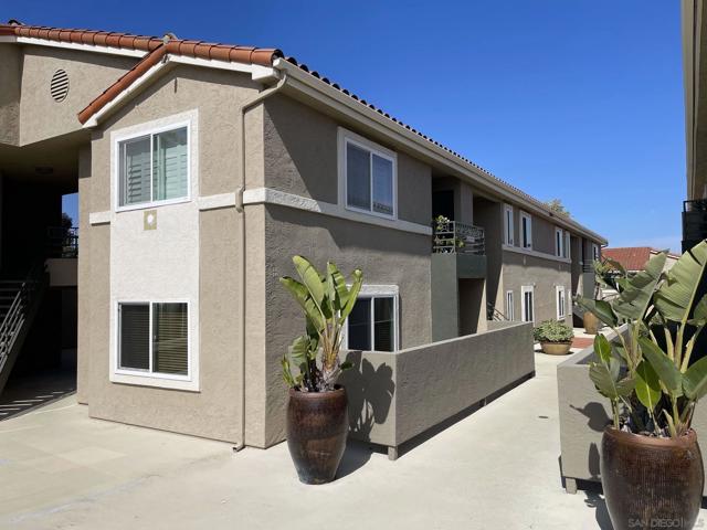 Image 3 for 7405 Charmant Dr #2111, San Diego, CA 92122