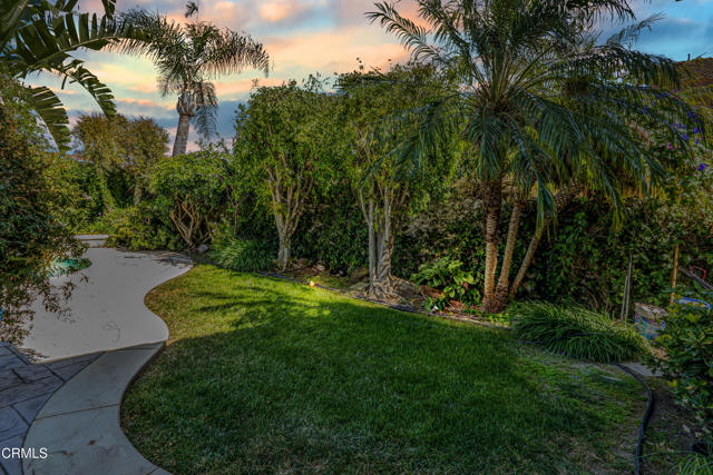 1449 La Culebra Circle, Camarillo CA: https://media.crmls.org/mediaz/09046848-e3be-4a3f-bf6e-cae2b29aa599.jpg