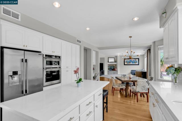 1731 Palmer Dr, Concord CA: https://media.crmls.org/mediaz/0904d4b8-8bbb-4880-b5db-4446ac3c4178.jpg