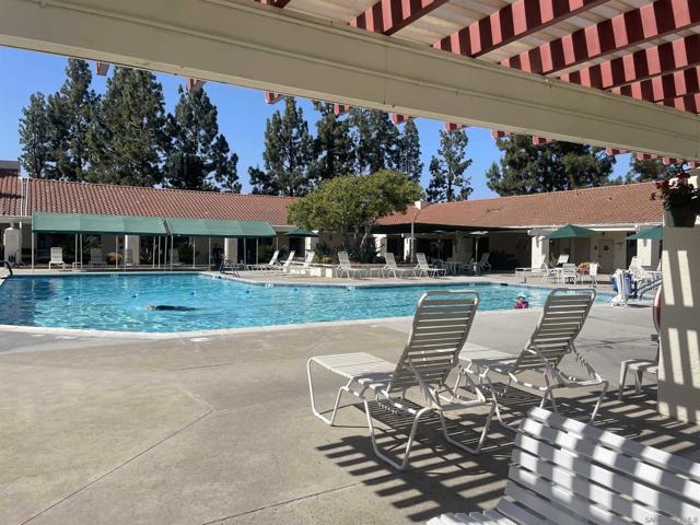 12894 Corte Arauco, San Diego CA: https://media.crmls.org/mediaz/09058377-b3dc-4c82-b726-1cfe643a19ac.jpg
