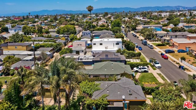 4211 Lyceum Avenue, Los Angeles, California 90066, 2 Bedrooms Bedrooms, ,1 BathroomBathrooms,Single Family Residence,For Sale,Lyceum,24419201