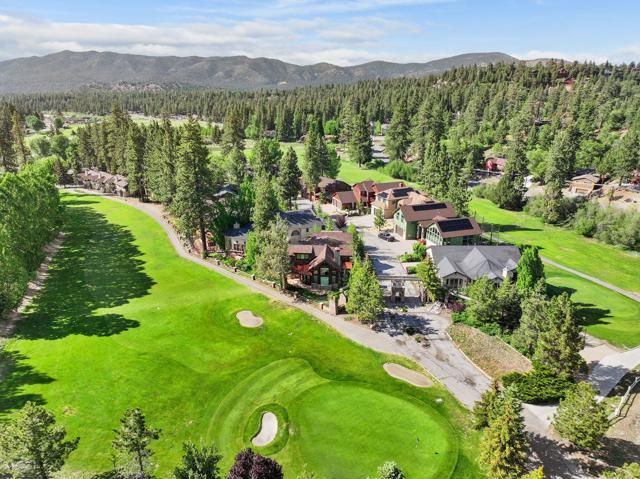 574 Lucerne Drive Drive, Big Bear CA: https://media.crmls.org/mediaz/0905fa62-d0bf-41b3-81a9-6c409ab6fb40.jpg