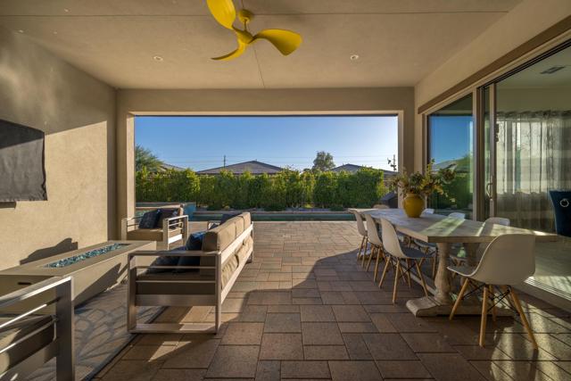 Image 23 of 40 For 50460 Monterey Canyon Drive