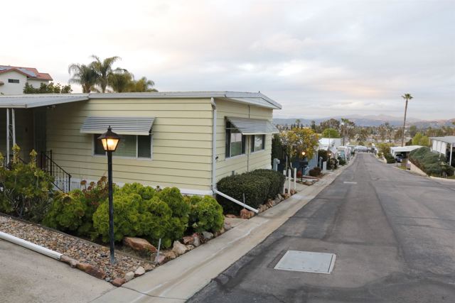 1440 Orange Ave, El Cajon, California 92020, 3 Bedrooms Bedrooms, ,2 BathroomsBathrooms,Residential,For Sale,Orange Ave,240002359SD