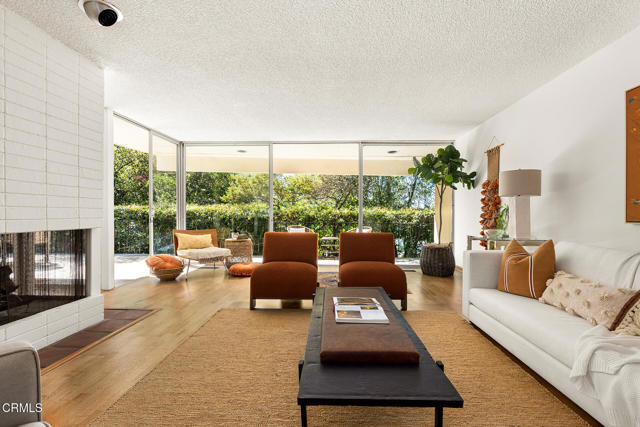 Detail Gallery Image 5 of 37 For 5511 Vista Canada Pl, La Canada Flintridge,  CA 91011 - 3 Beds | 2 Baths