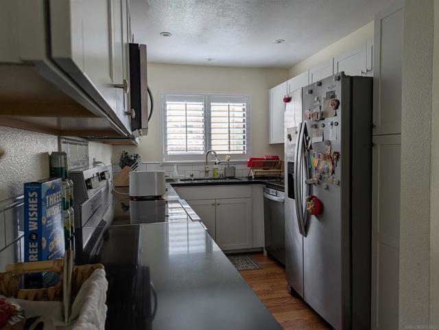 5920 Mission Center Rd, San Diego CA: https://media.crmls.org/mediaz/090901fb-6a0f-46be-9b86-c7ee759311aa.jpg