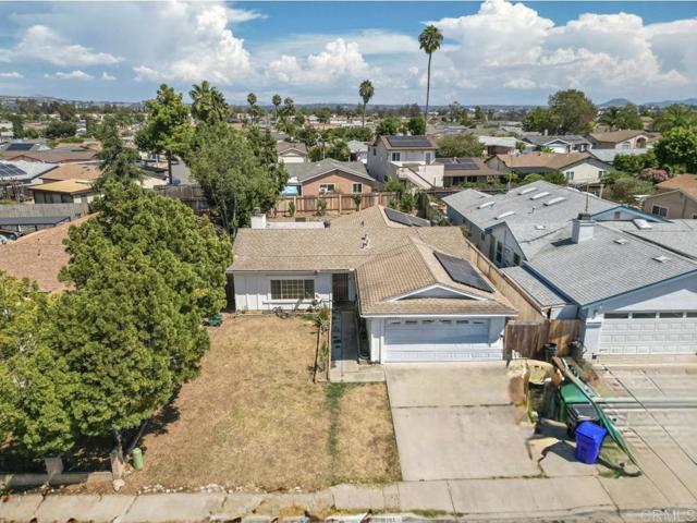 10181 Mayor Circle, San Diego CA: https://media.crmls.org/mediaz/090a4c7d-3c49-424f-8c97-37fedec95d55.jpg