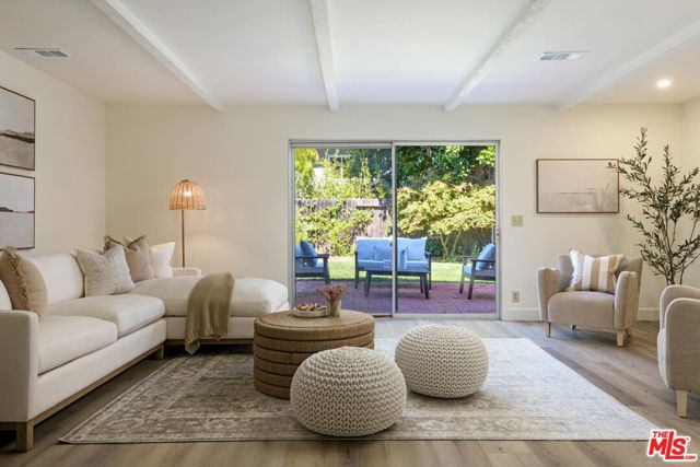 6591 Camino Venturoso, Goleta CA: https://media.crmls.org/mediaz/090acad1-5fd9-453b-90f8-89ede670ff46.jpg