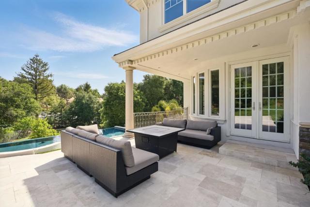 12690 Dianne Drive, Los Altos Hills CA: https://media.crmls.org/mediaz/090bc40f-27f2-4ea2-be97-18cf83beac80.jpg