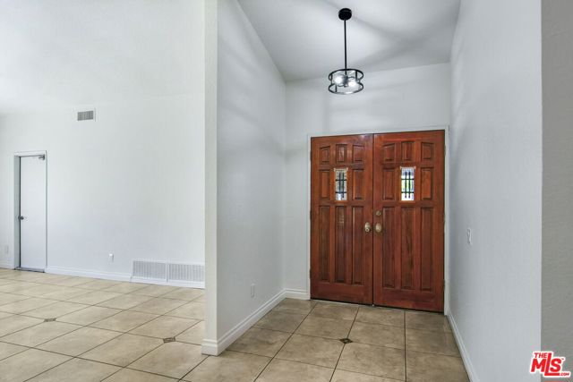 12671 Gun Avenue, Chino CA: https://media.crmls.org/mediaz/090c294e-45b7-458c-ab39-2eacecfda017.jpg